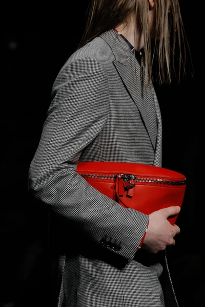 Look 41